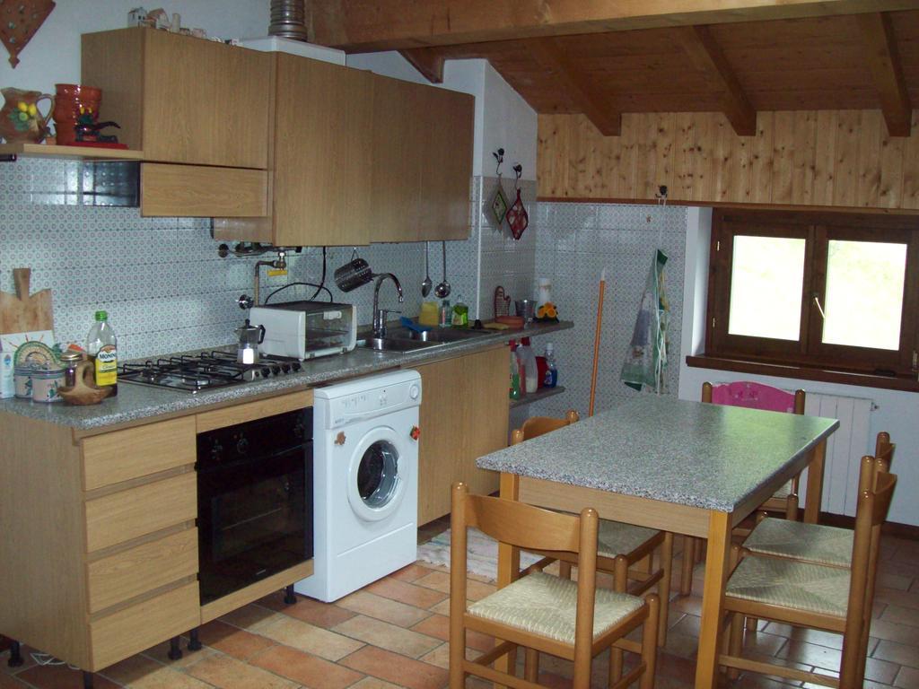 Appartamentino Nel Bosco Sondrio Exterior foto